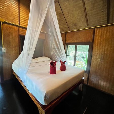 Khaosok Bamboo Huts Resort Khao Sok National Park Dış mekan fotoğraf
