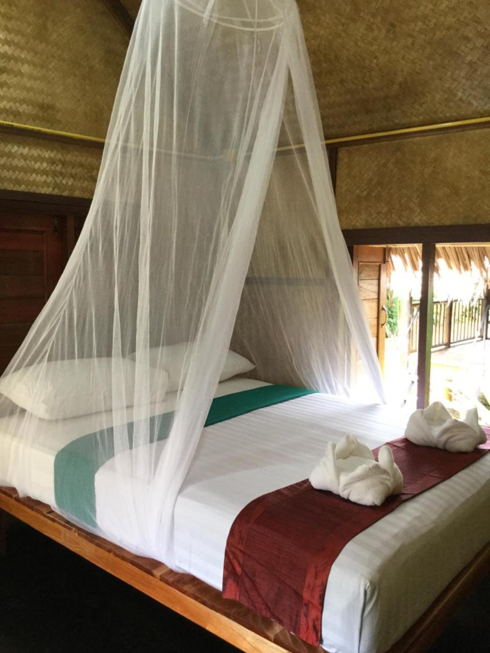 Khaosok Bamboo Huts Resort Khao Sok National Park Dış mekan fotoğraf