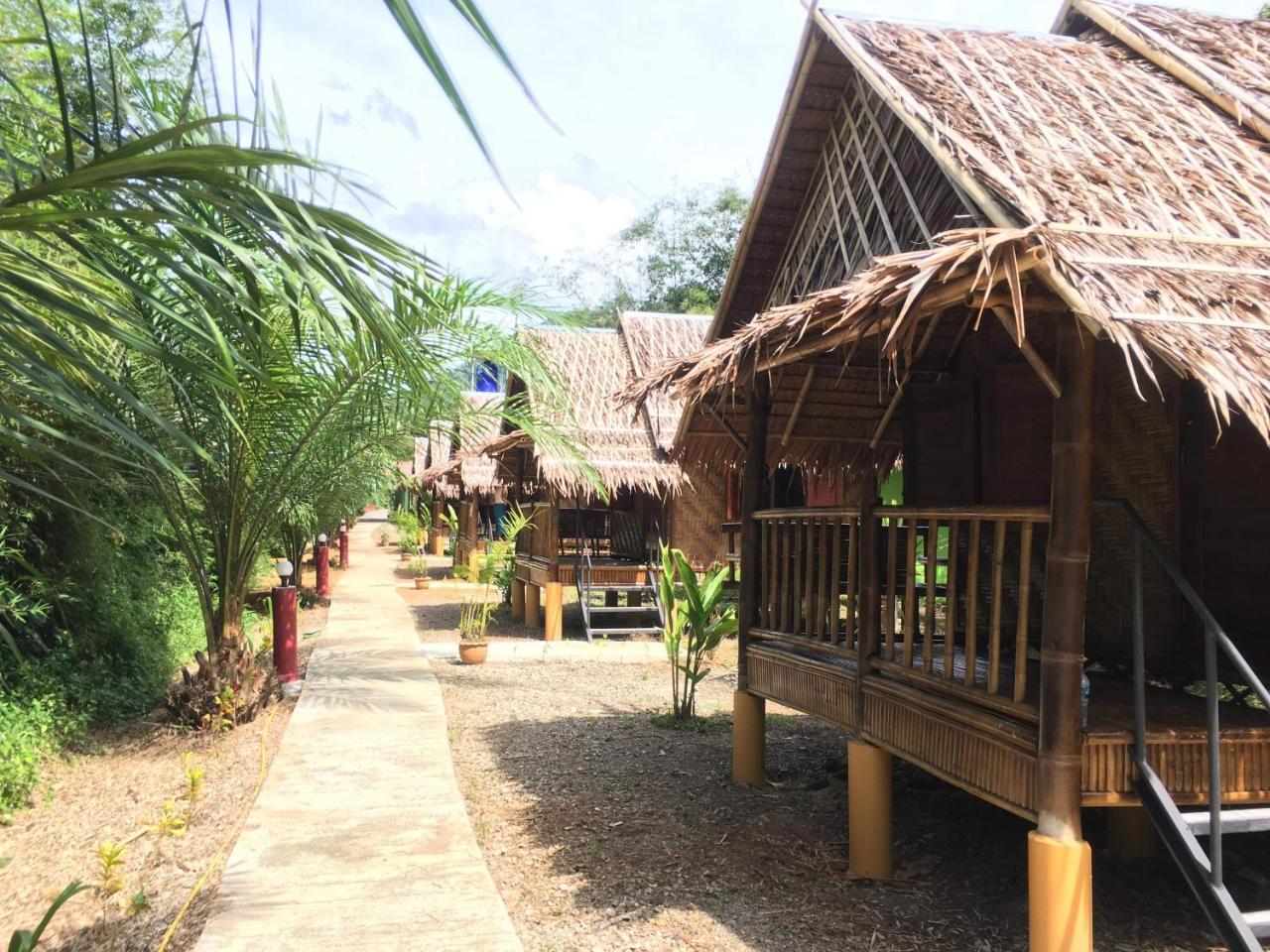 Khaosok Bamboo Huts Resort Khao Sok National Park Dış mekan fotoğraf